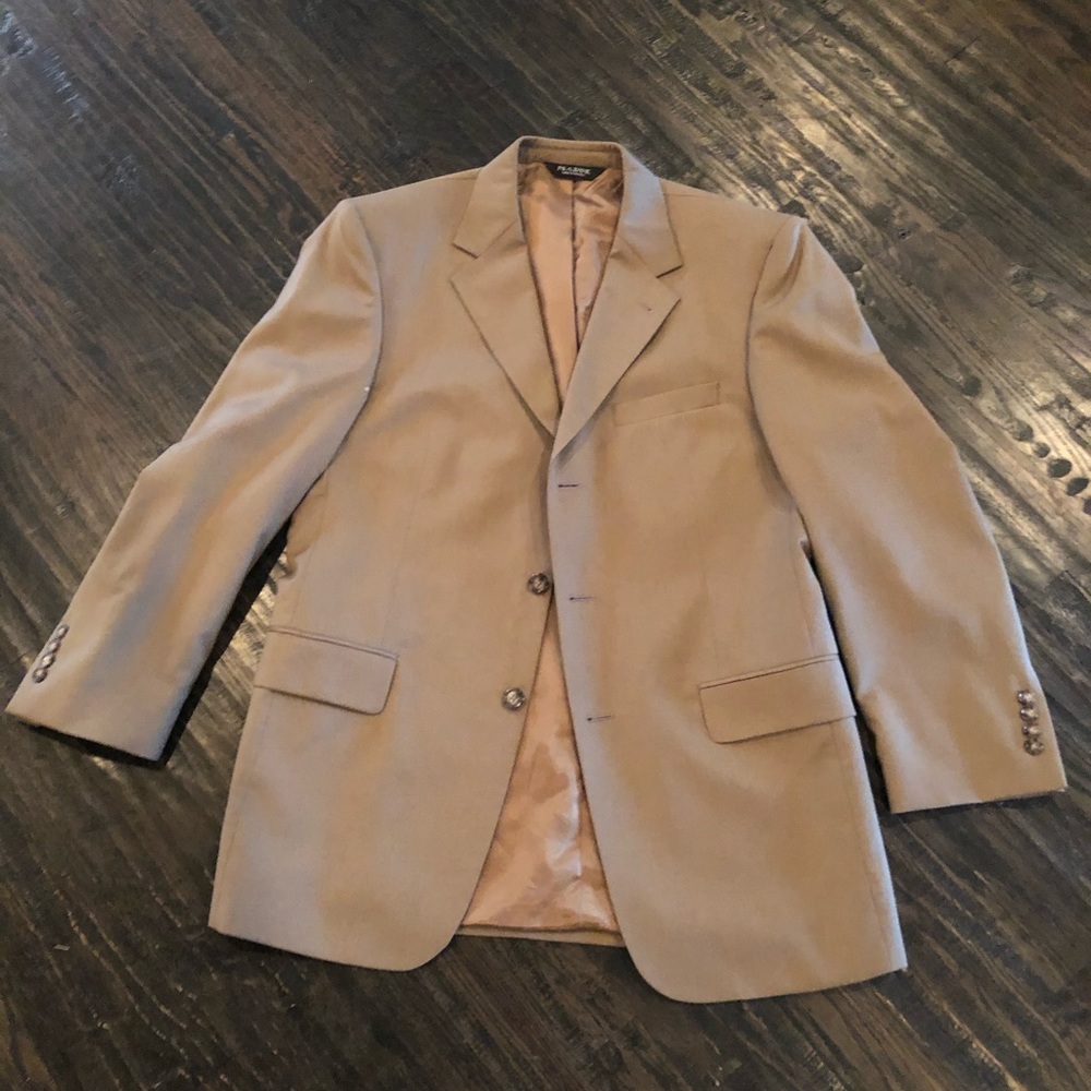 Men’s Jos A Banks suit